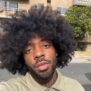 Meet your Posher, Jedey